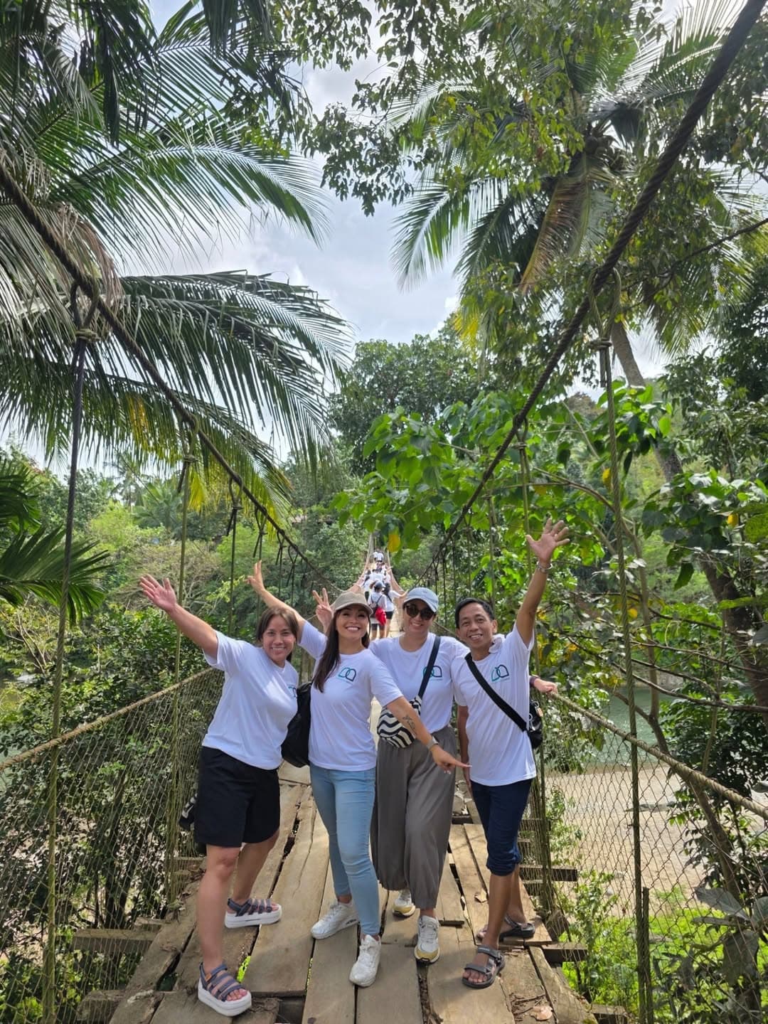 Linh travelling